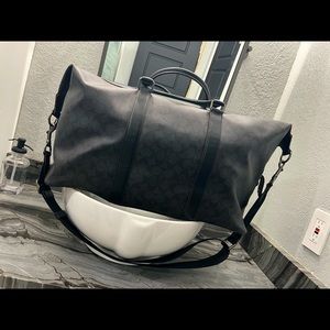 Coach Men’s Ventruer Duffle bag